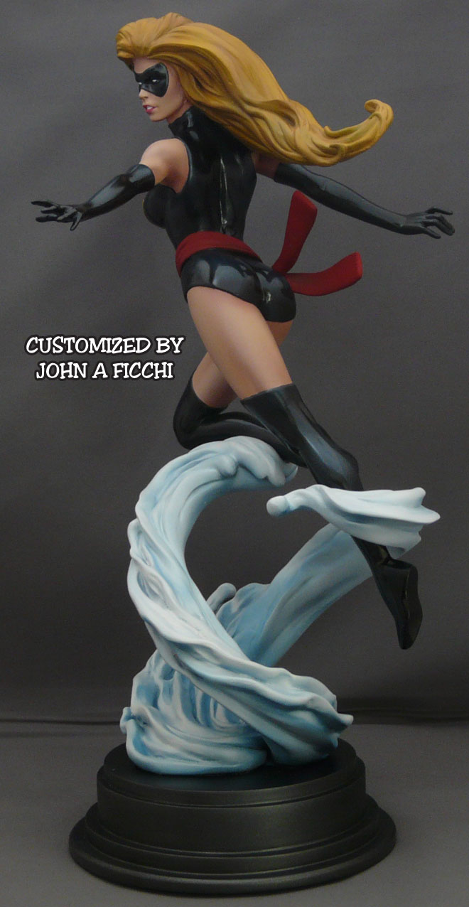 MS MARVEL Custom Statue