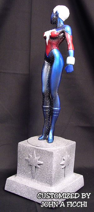 PHYLLA-VELL CAPTAIN MARVEL
