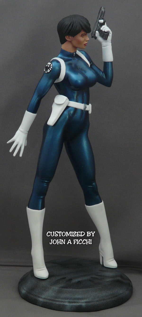 AGENT MARIA HILL Bowen Custom Statue