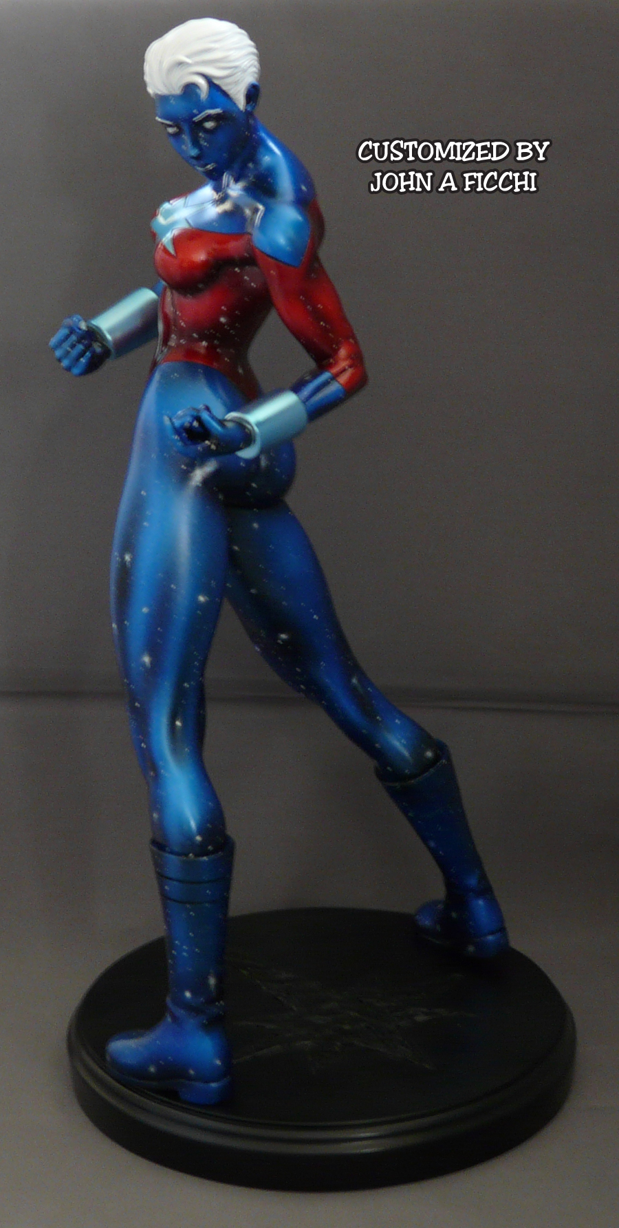 PHYLA-VELL (aka: Captain Marvel) Custom Statue