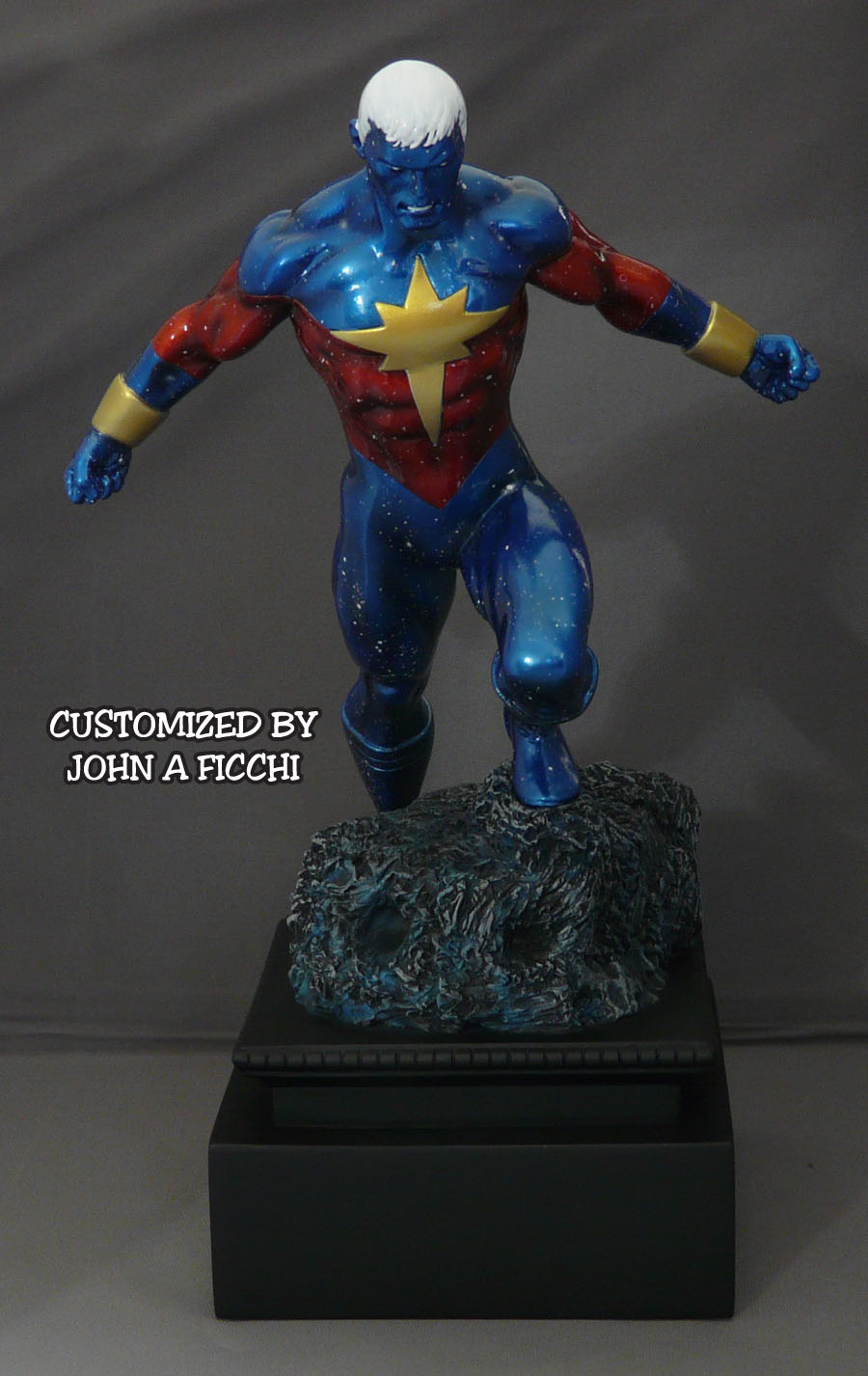 CAPTAIN MARVEL (Genis-Vell in action pose)