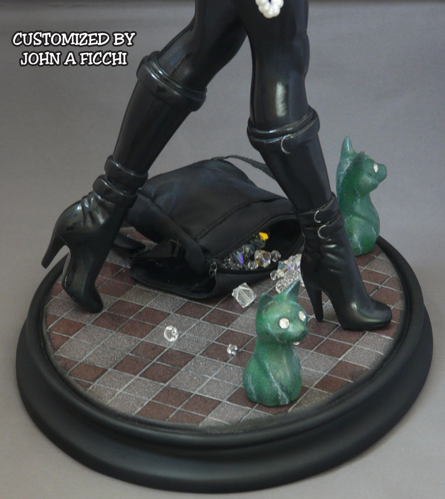 Catwoman Adam Hughes Custom Statue