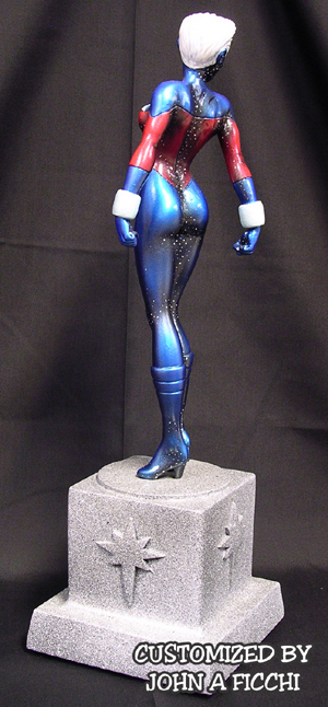 PHYLLA-VELL CAPTAIN MARVEL