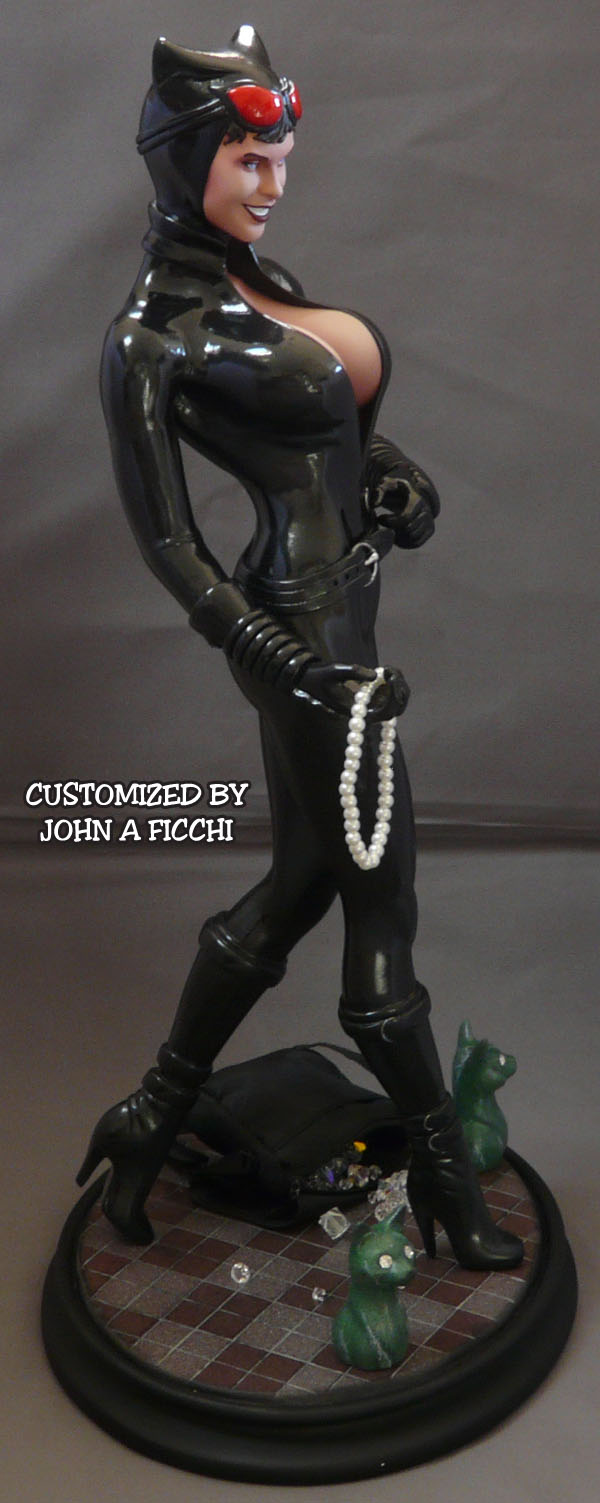 Catwoman Adam Hughes Custom Statue