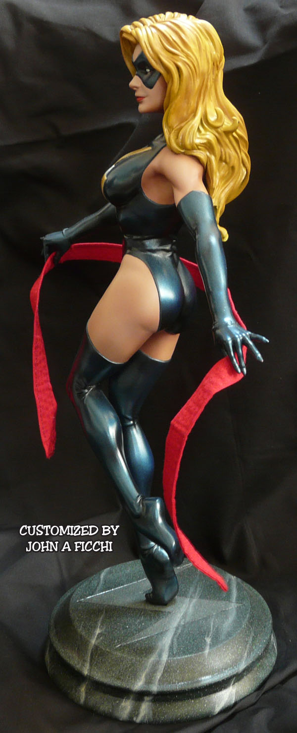 MS MARVEL Mark Brooks Custom Statue