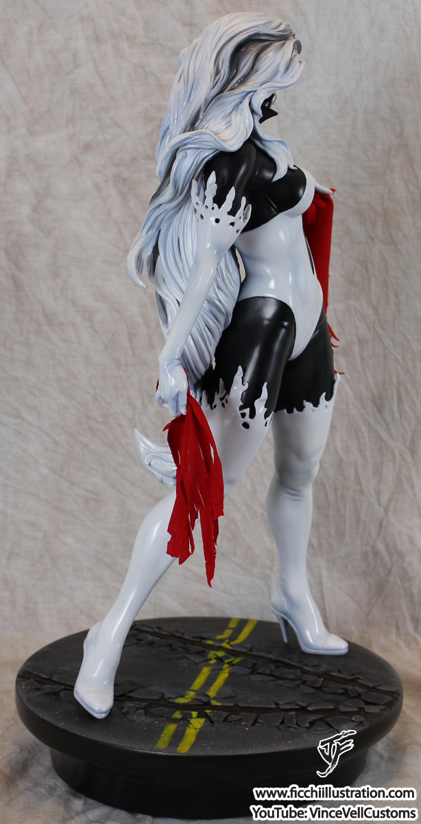 Silver Banshee Statue